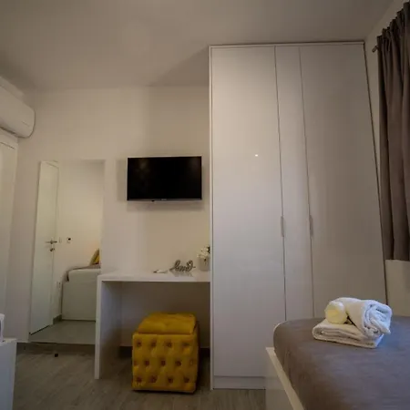 Ferienhaus In Privlaka Mit Privatem Pool - B60215 *